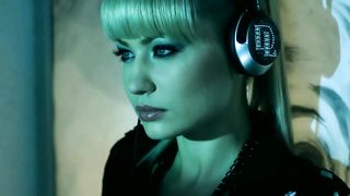 DJ Layla feat Dee Dee - City Of Sleeping Hearts