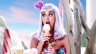 Katy Perry ft. Snoop Dogg - California Girls