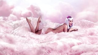 Katy Perry ft. Snoop Dogg - California Girls