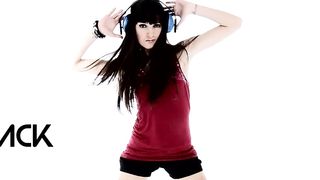 Robert M. feat. Nicco - Dance Hall Track