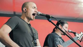 Trivium - Shattering The Skies Above