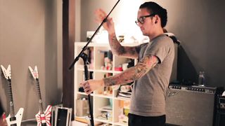 Trivium - Shattering The Skies Above