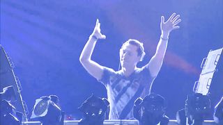 Tiesto vs Diplo - C'Mon