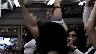 Flo Rida - Club Can't Handle Me