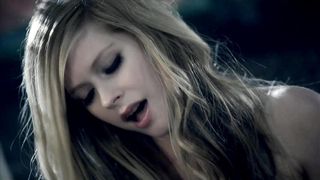 Avril Lavigne - Alice