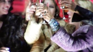 Vinylshakerz - One Night In Bangkok