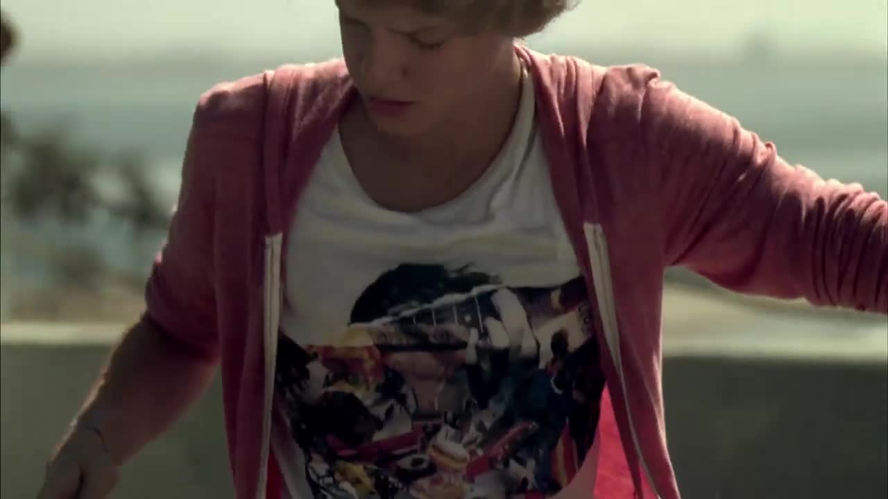 Cody Simpson ft. Flo Rida - iYiYi