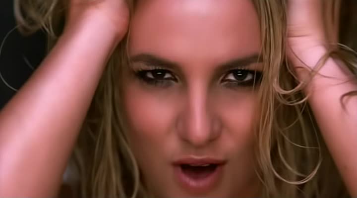 Britney Spears - Womanizer